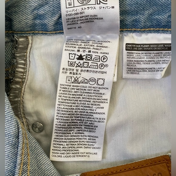 LEVI'S TAPERED HIGH WAISTED MOM JEANS - Picture 7 of 10